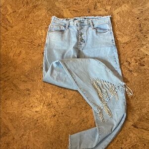 Light Blue Rhinestone Frayed Hem Cropped Jeans